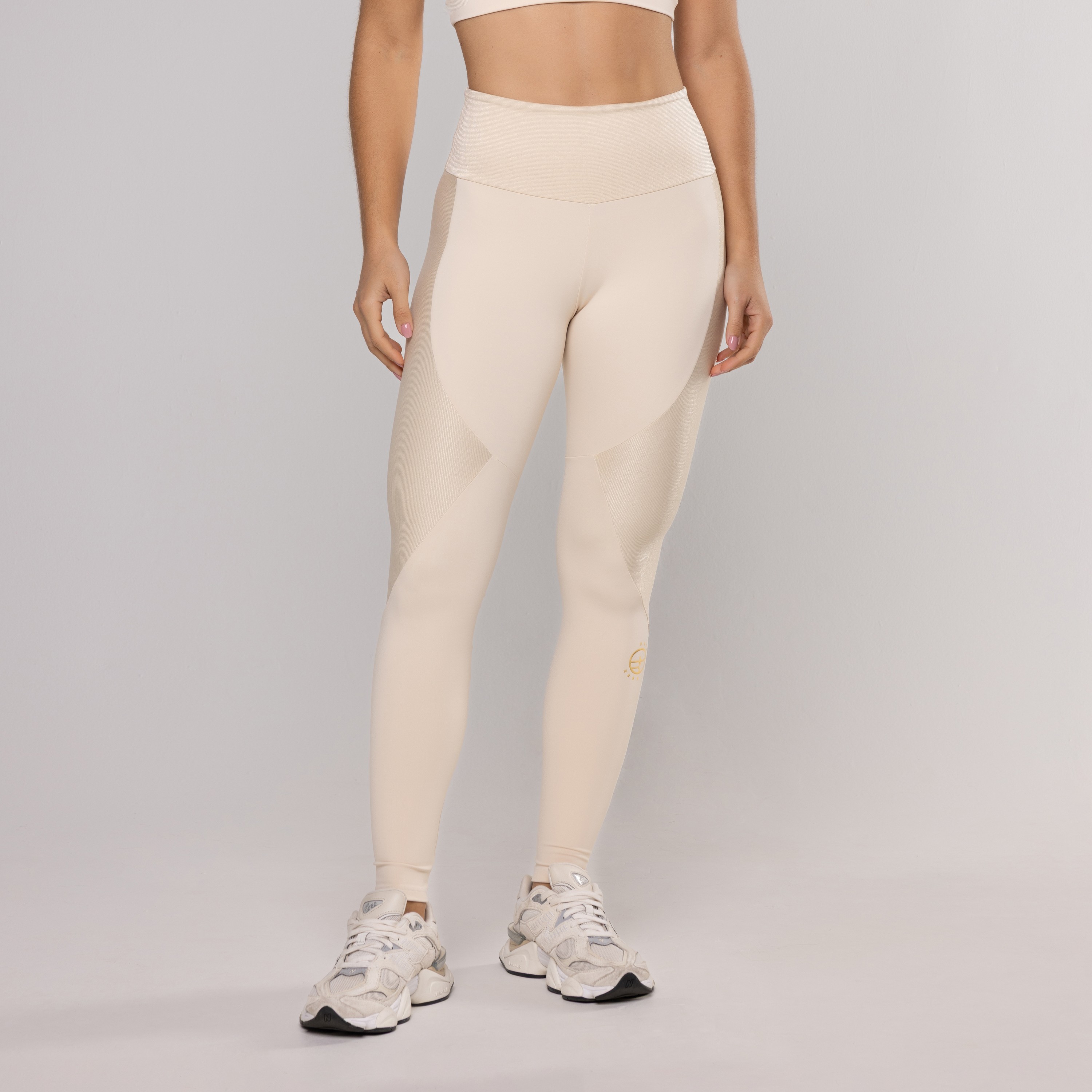 Legging Recortes Texturas