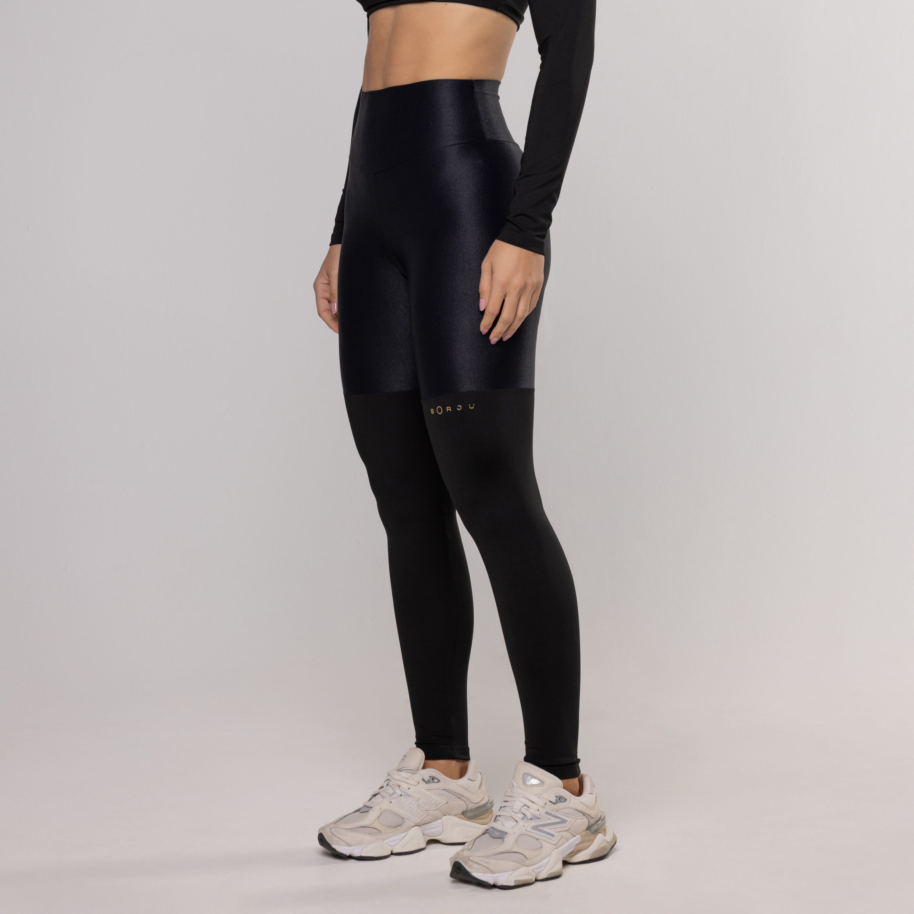 Legging Recorte Perna Logo